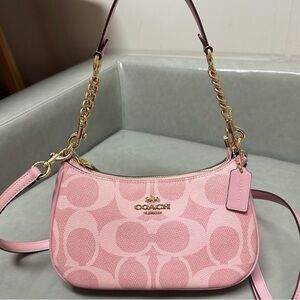 Coach Signature Canvas Shoulder Bag in Pink with Gold Hardware